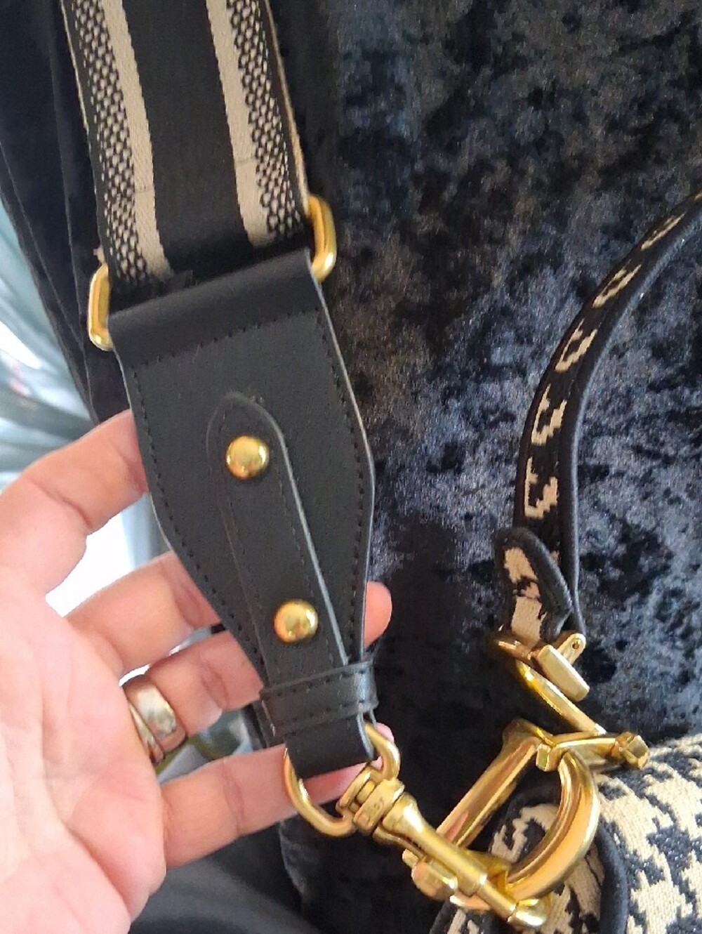 Dior Beige and Black Houndstooth Saddle Bag with Gold Hardware - Picture 2 of 16